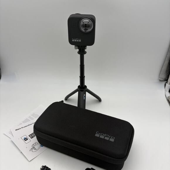 GoPro MAX 360 Action Camera Kit w/ Tripod, Mounts, Case, 128 gb card - Excellent - Picture 10 of 13